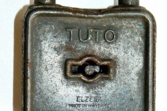 p1000766