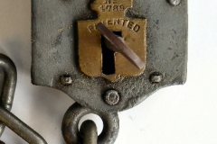 p1000767