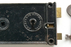 p1000805