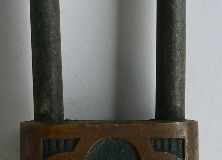 p1000815